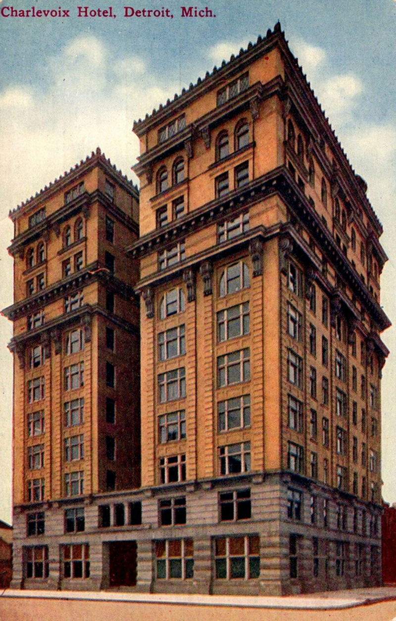 Charlevoix Hotel - Vintage Postcard (newer photo)